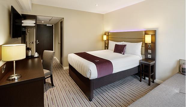 Premier Inn Holyhead Dış mekan fotoğraf