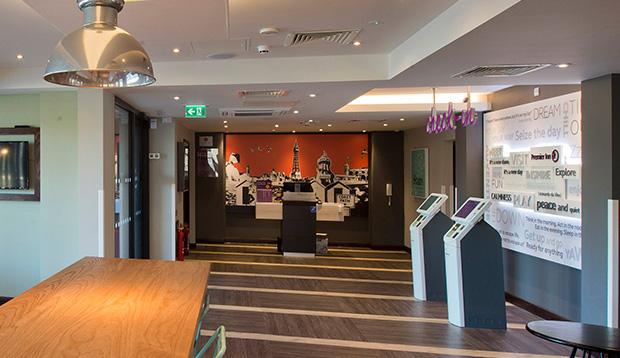 Premier Inn Holyhead Dış mekan fotoğraf